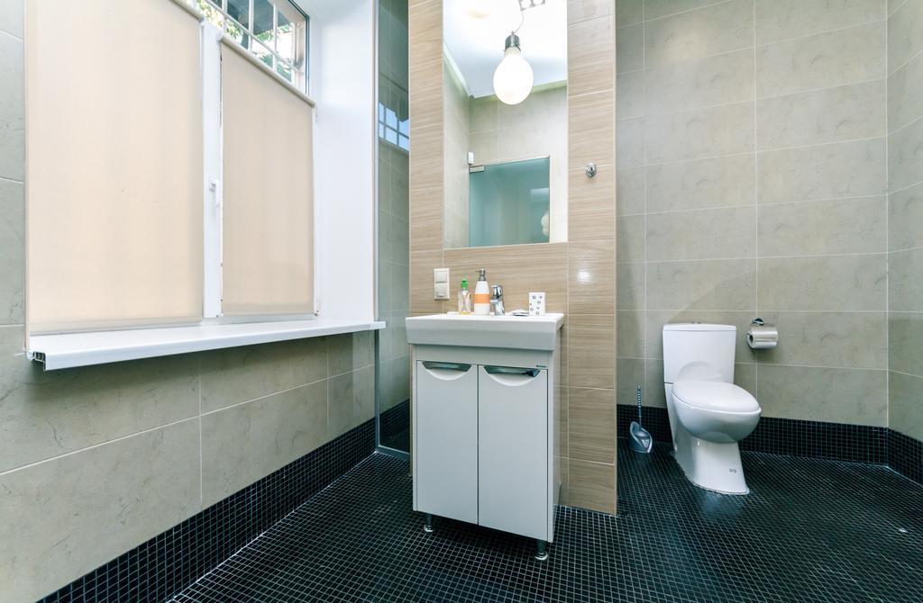Kreschatik 21 With Terrace 2Br Kiev Luaran gambar