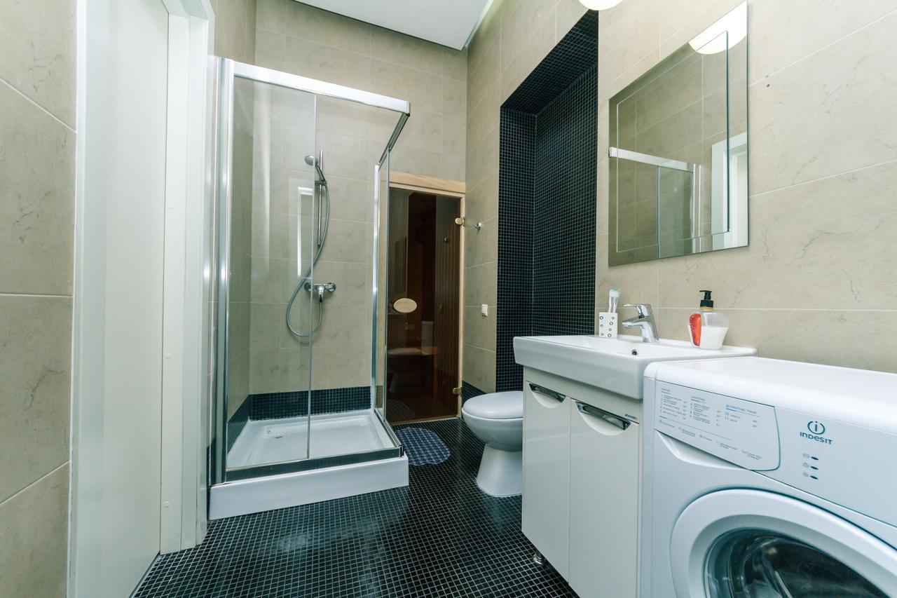 Kreschatik 21 With Terrace 2Br Kiev Luaran gambar