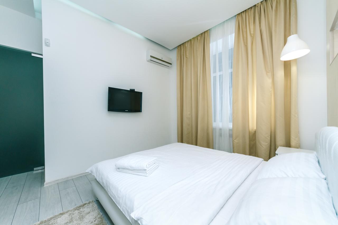 Kreschatik 21 With Terrace 2Br Kiev Luaran gambar